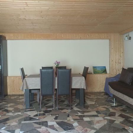Lali`s Guest House in Juta Extérieur photo